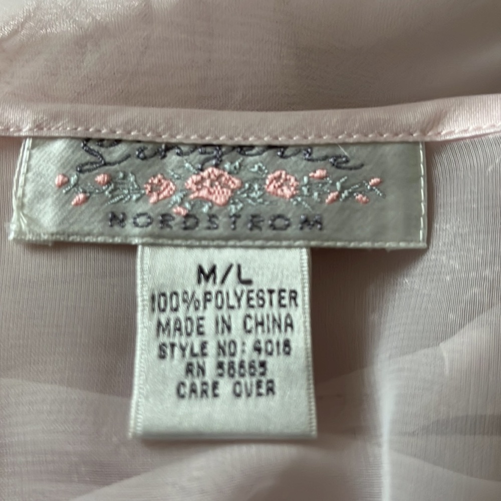 Vintage Soft Pink Sheer Robe - Picture 7 of 8